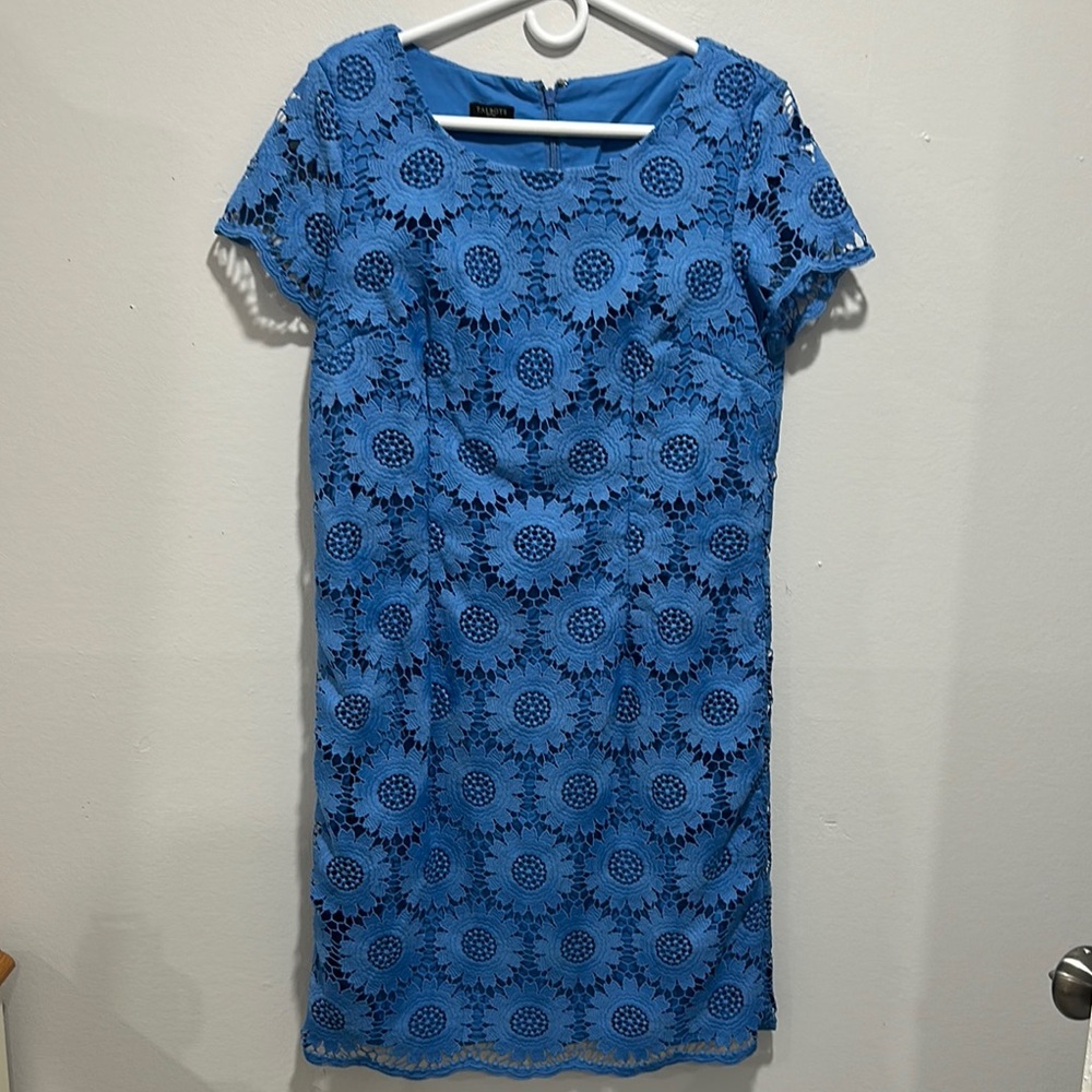 Talbots Blue Floral Elegant short Sleeve  crochet Sheath Dress